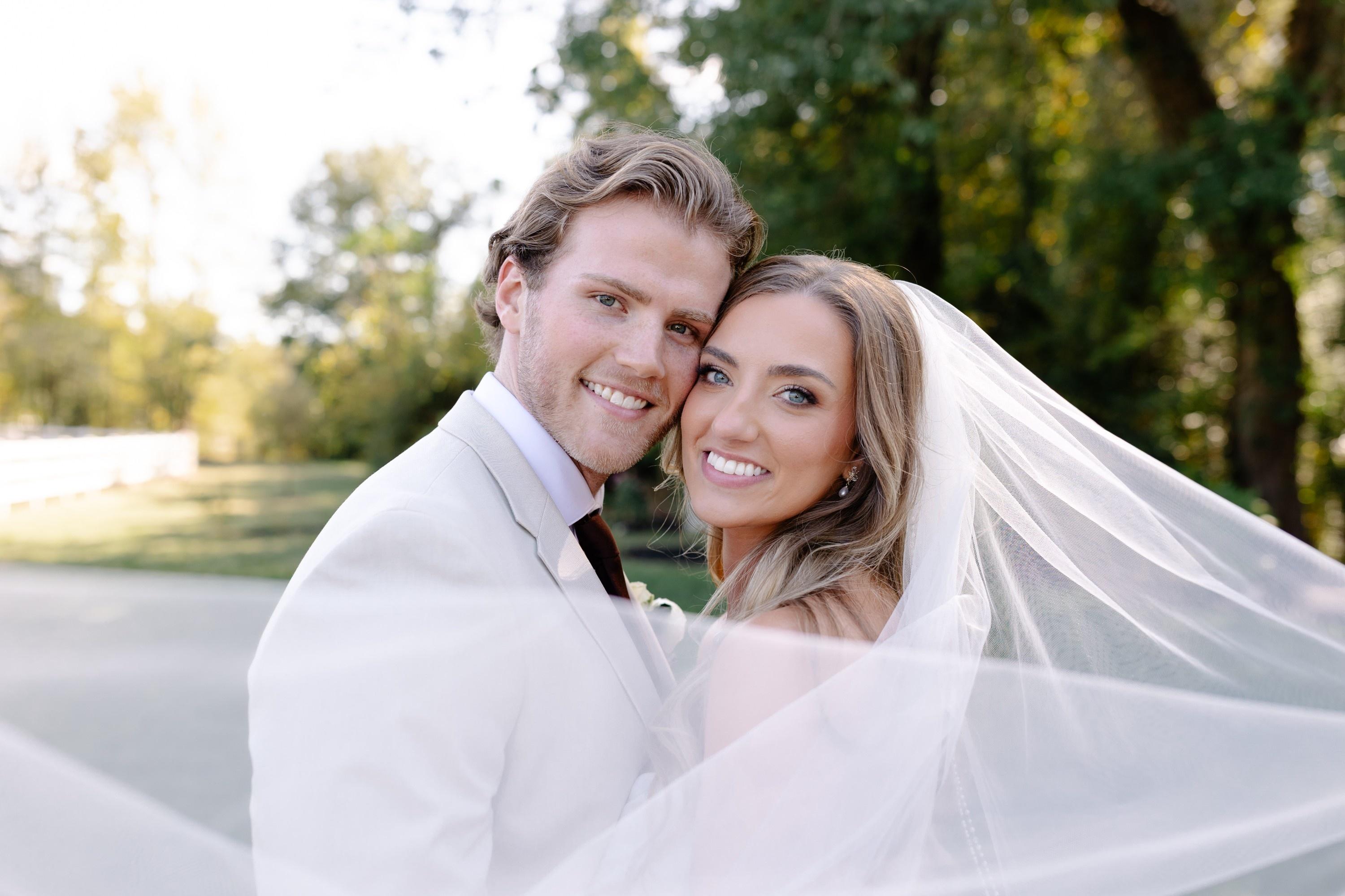 carousel-hero-element image-0